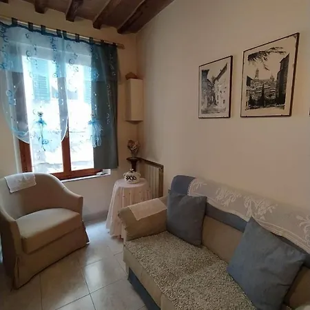 Apartment La Bomboniera Di
